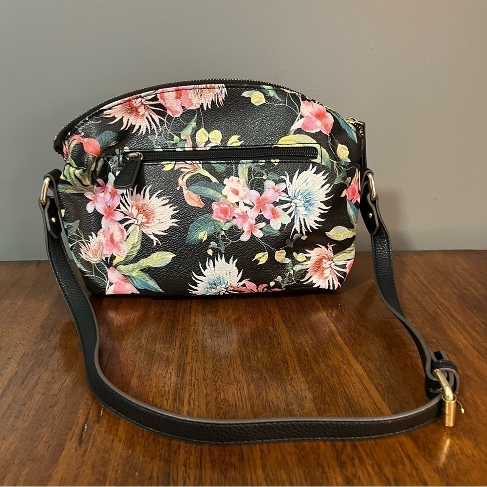 Vintage Liz Claiborne Women's
Harper Shoulder Tropical Classy purse. - Picture 5 of 14